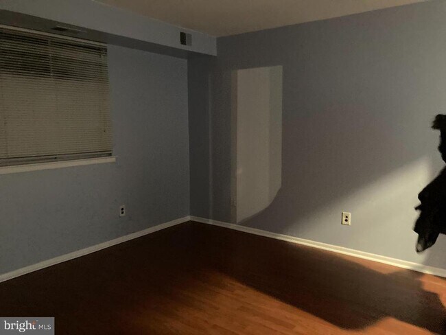 Building Photo - 9921 Bustleton Ave