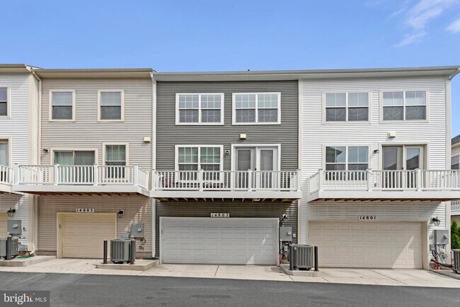 Building Photo - 14803 Retreat Blvd