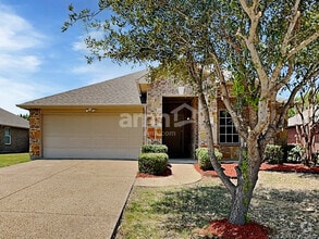 Building Photo - 2505 Saddlehorn Dr