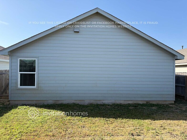 Building Photo - 1422 Lagoon Landing