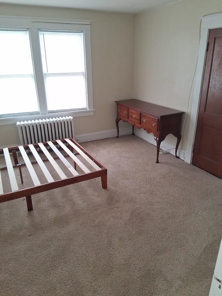 Building Photo - 2509 Seminary Ave