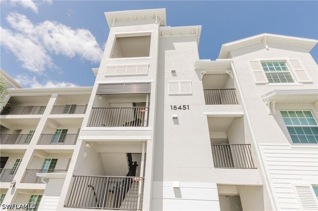 Building Photo - 18451 Copperhead Dr