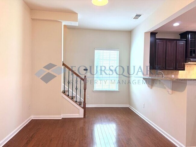 Building Photo - Beautiful 4-Bedroom Home Screened Porch & Bonus Room – Minutes from RTP, Shopping & Dining , Comm...