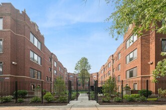 Building Photo - 1331 W Estes Ave