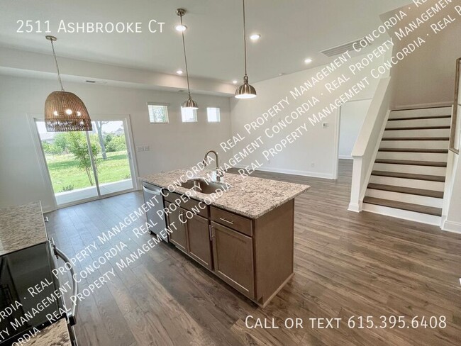 Building Photo - 2511 Ashbrooke Ct