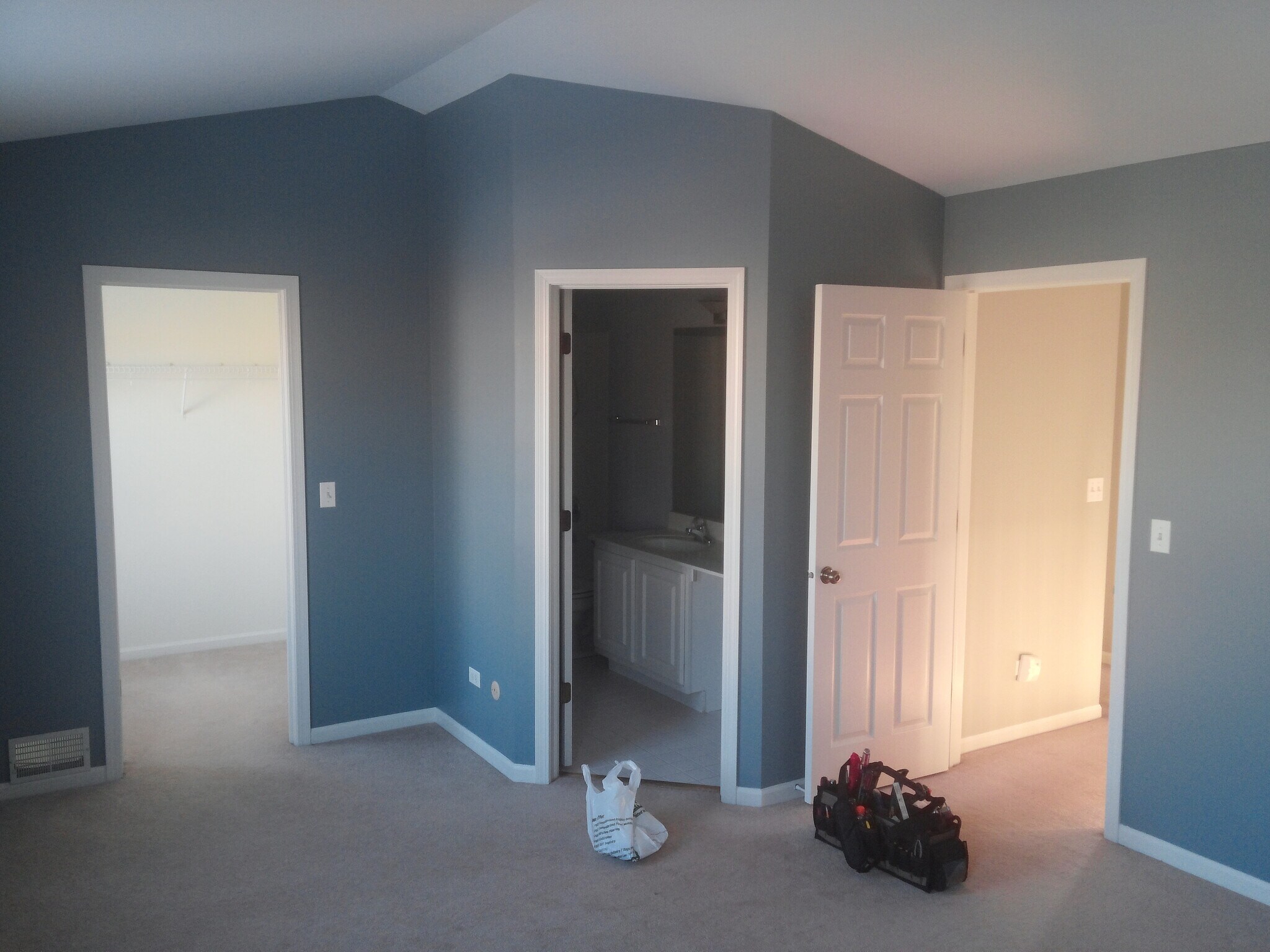 Building Photo - 2513 Stonybrook Dr