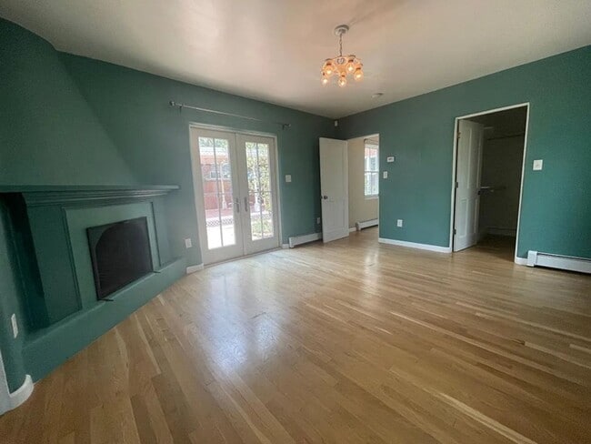 Building Photo - 1201 Escalante St