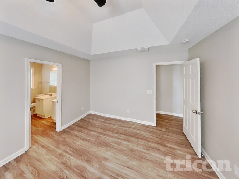 Building Photo - 3589 Bent Trace Dr