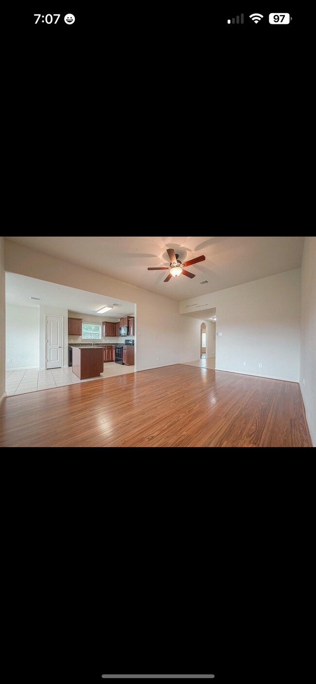 Building Photo - 18954 Ranchcrest Dr