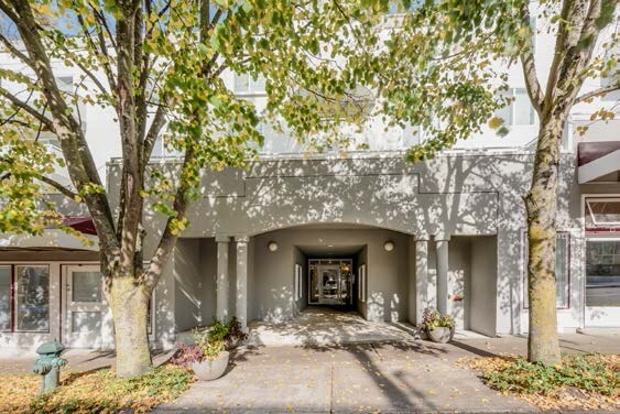 Building Photo - Leilani 2