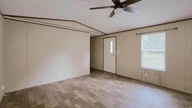 Building Photo - 1160 Sioux Swamp Dr