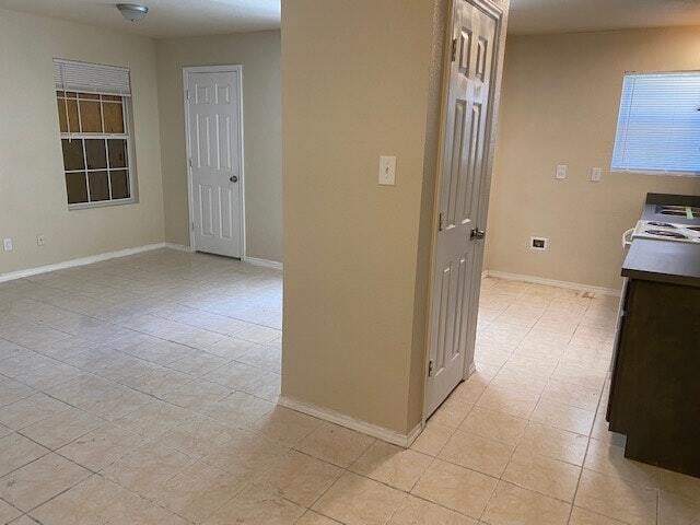 Building Photo - 528 Wilcox Ave