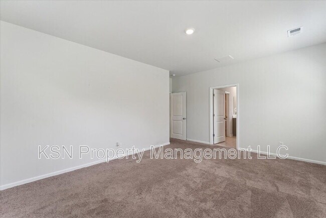 Building Photo - 238 Sage Fld Dr