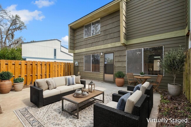 Building Photo - 3128 Blairstone Ct