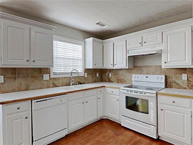 Building Photo - 1254 Maxey Ct