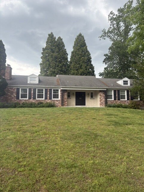 Building Photo - 804 Colony Rd