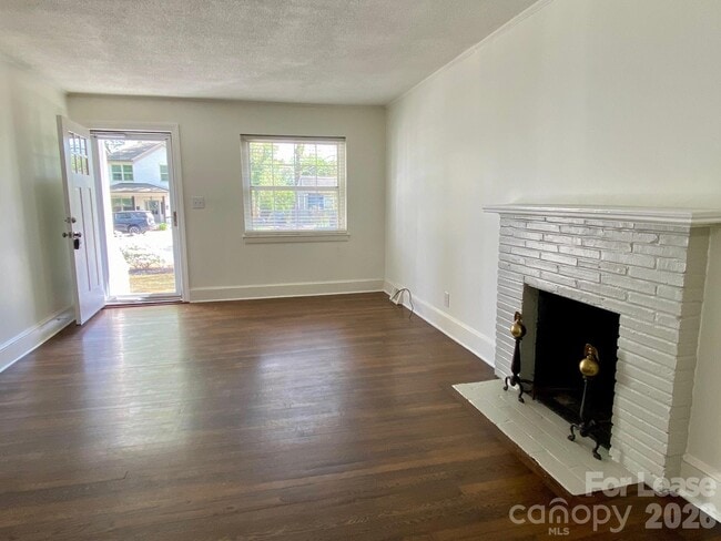 Building Photo - 1417 Cortland Rd W