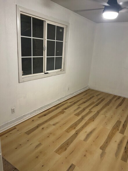 Building Photo - 9110 Sonoma Way