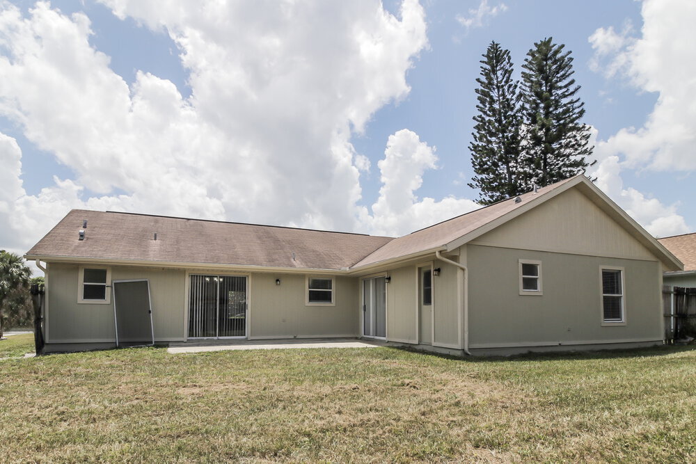 Building Photo - 1034 Gore Dr
