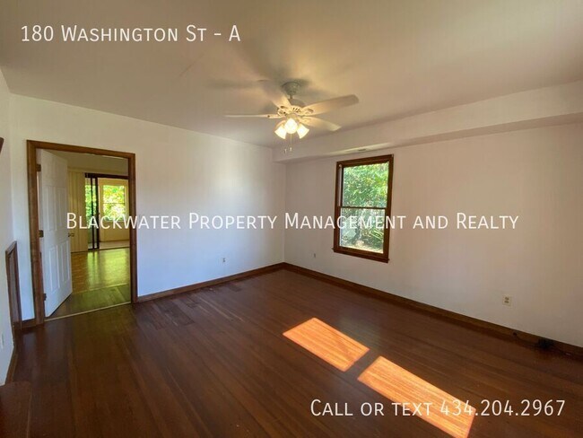 Building Photo - 180 Washington St