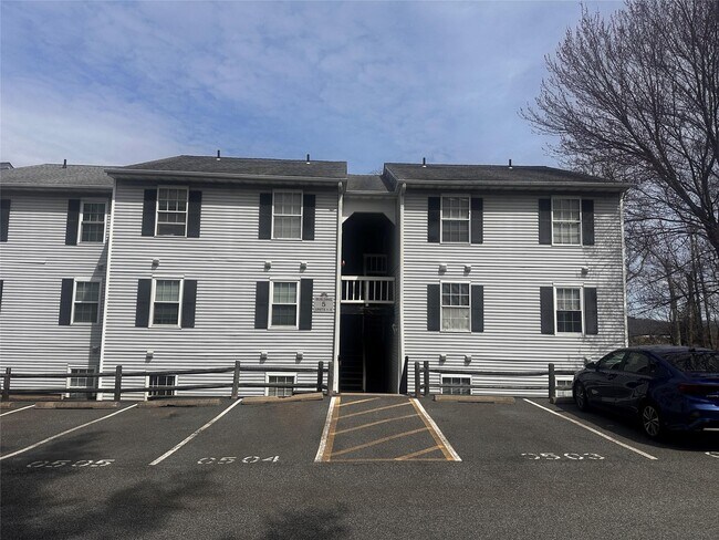 Building Photo - 5 Lexington Hills Rd