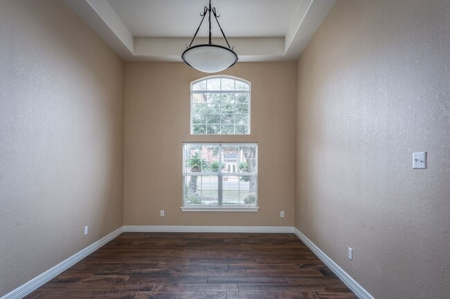 Building Photo - 100 Timber Rock Dr