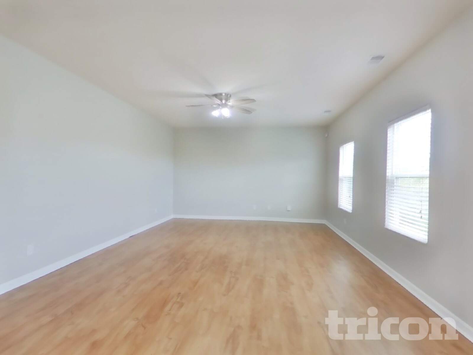 Building Photo - 2245 Bee Hive Dr