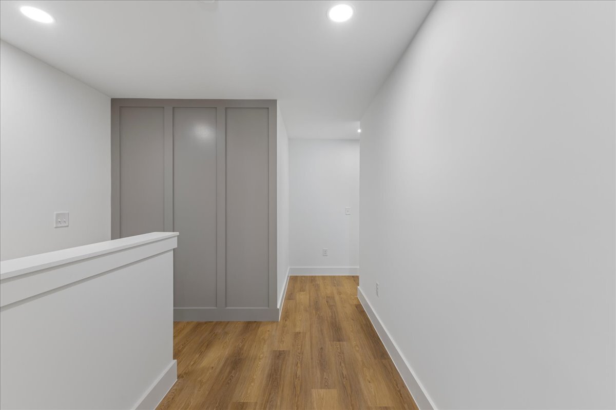 Building Photo - 803 Dupree St