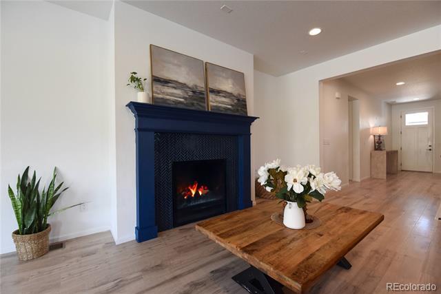 Building Photo - 5208 Silver Hare Ct