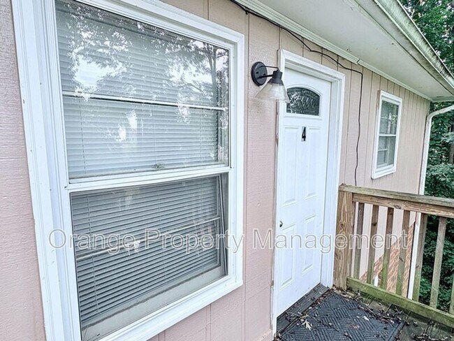 Building Photo - 410 Old Central Rd