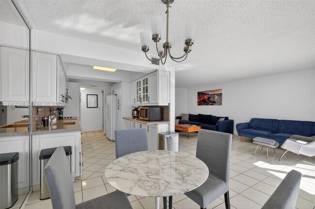 Building Photo - 2401 Collins Ave