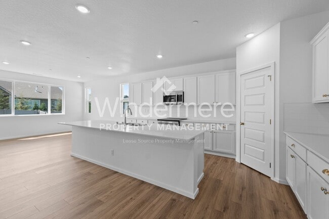 Building Photo - **September** New 3-Bedroom Home In Eagle Ridge