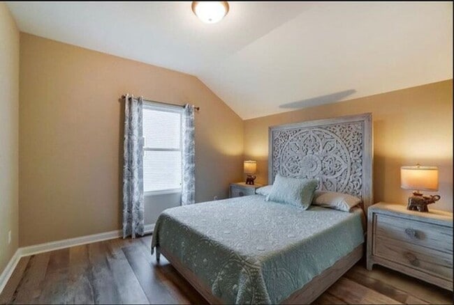 Building Photo - 8914 Red Hawk Ct