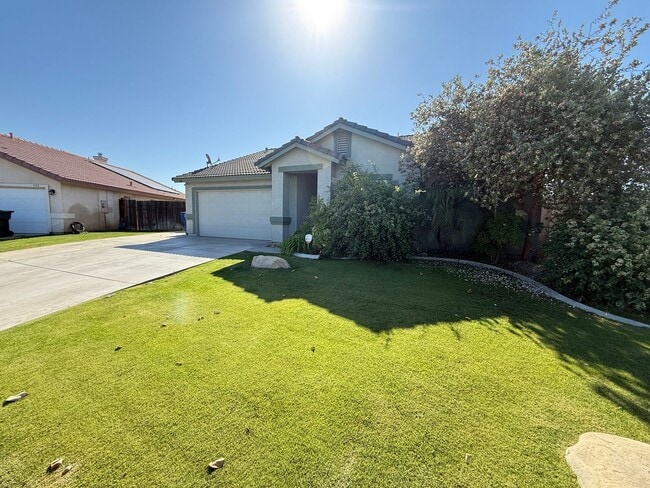 Building Photo - Home with a Huge backyard! COMING SOON!!!