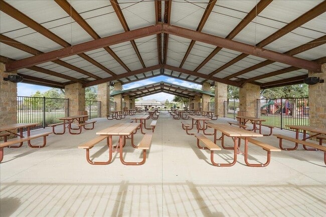 Building Photo - 388 Pond View Pass