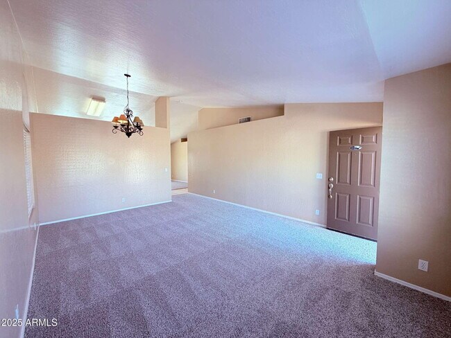 Building Photo - 2293 E Longhorn Pl