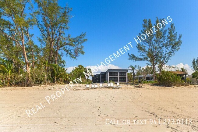 Building Photo - 5135 Gulf of Mexico Dr