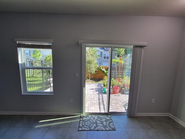 Building Photo - 7635 Legacy Trl