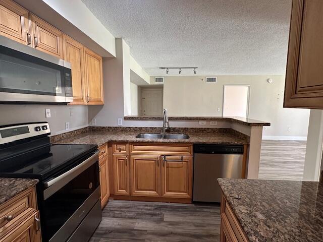 Building Photo - 7824 Sonoma Springs Cir