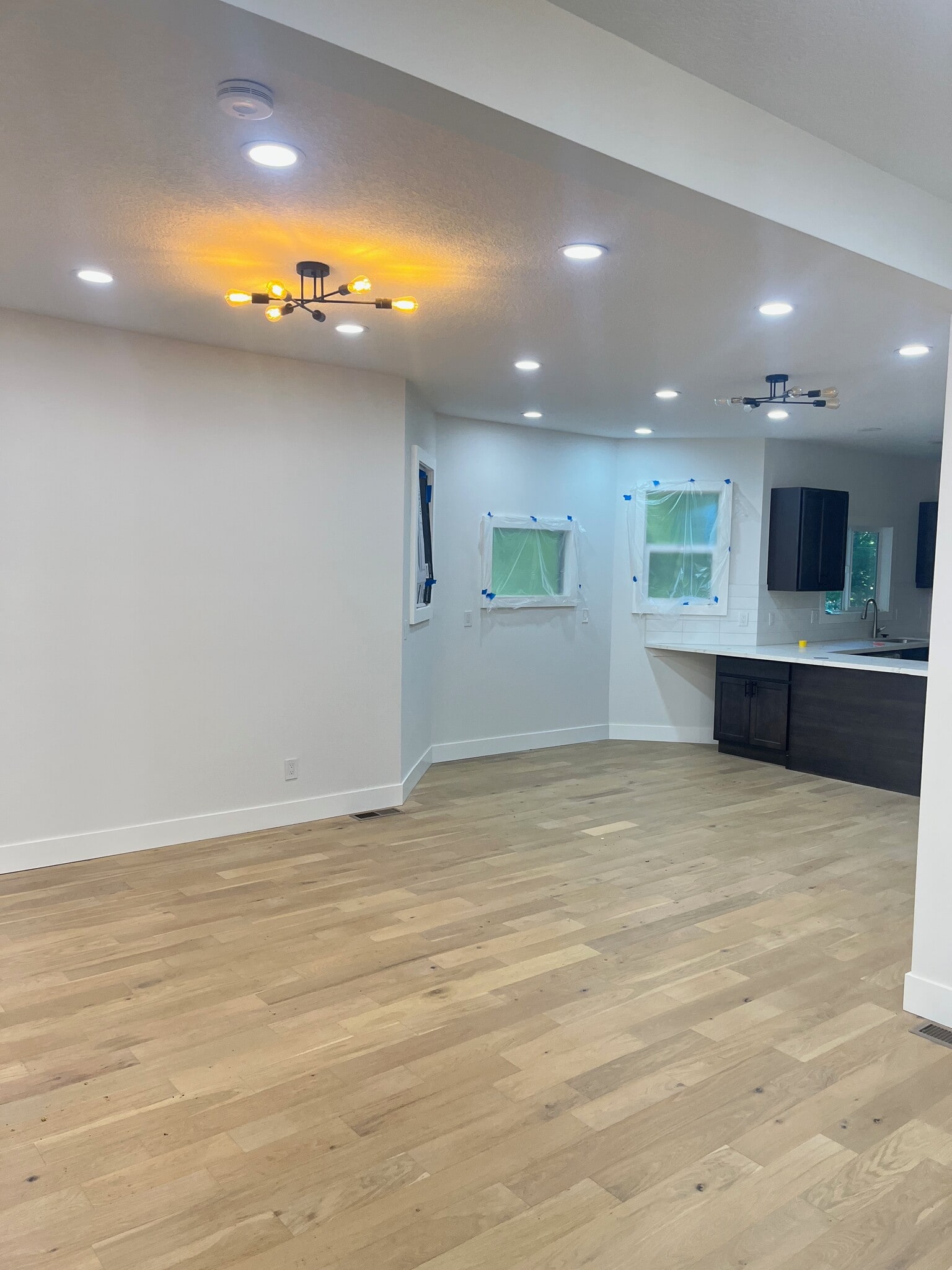 Building Photo - 636 NE Prescott St