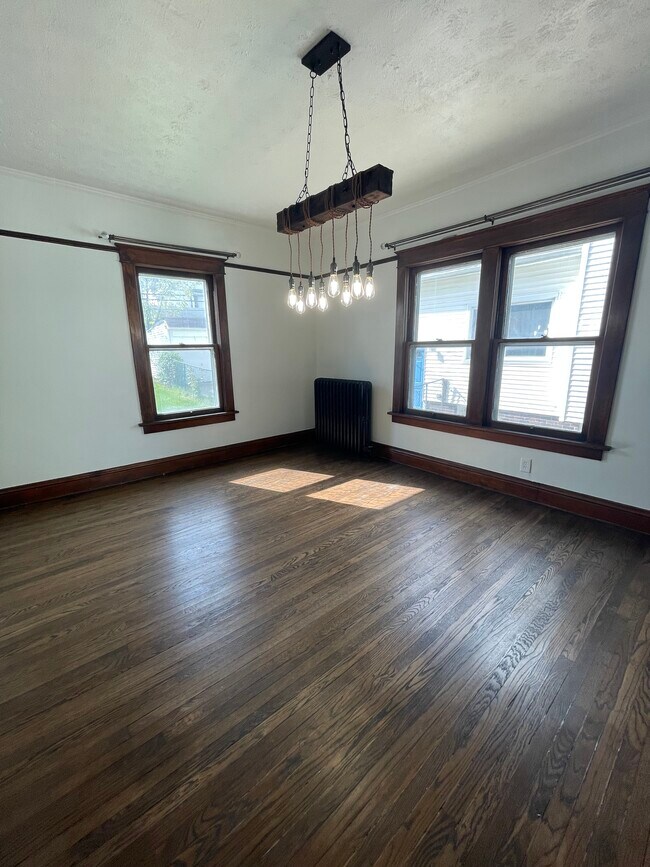 Dining room - 10212 Plymouth Ave