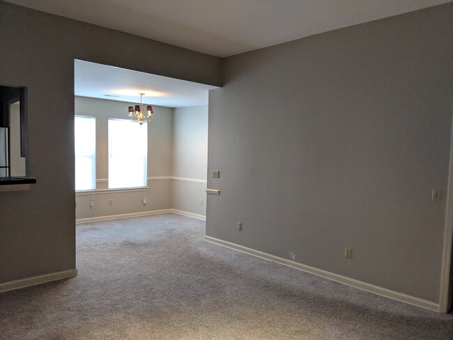 Dining room, off living room and kitchen, pass through window/bar seen at far left - 3106 Anderson Pike