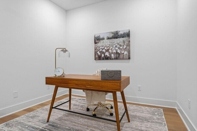 Building Photo - 4108 W Olive St