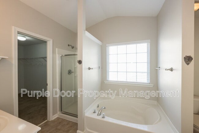 Building Photo - 320 Tuggle Ct