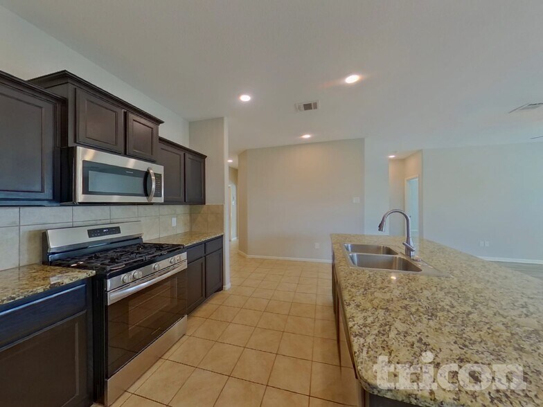 Building Photo - 7904 Mosspark Ln