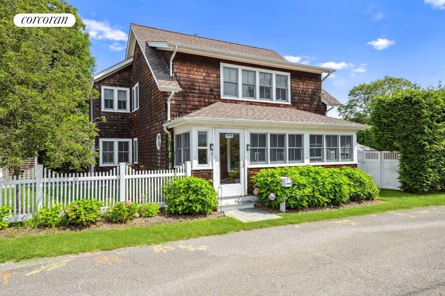 Building Photo - 205B Windmill Ln