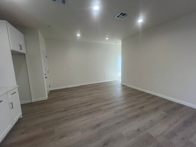 Building Photo - 7317-7321 Garden Grove Avenue