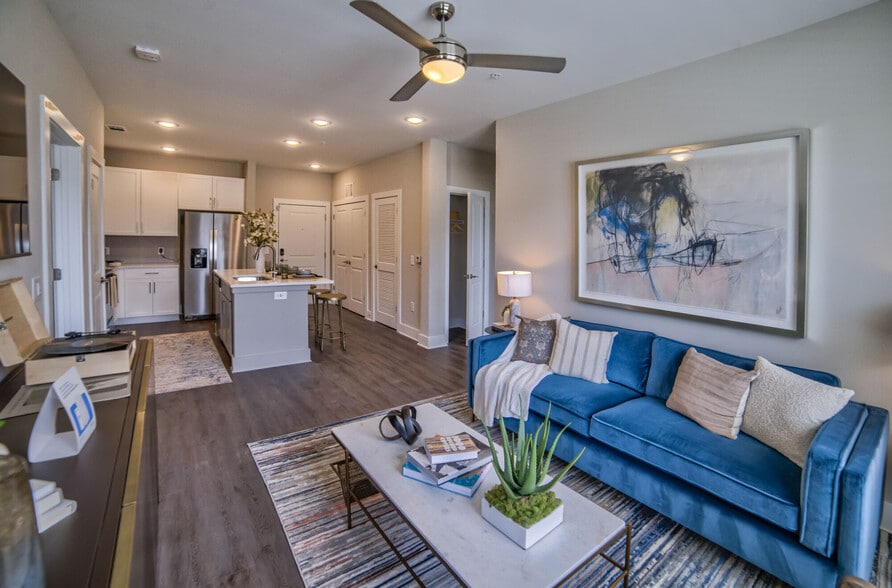 Building Photo - Avonlea Pointe