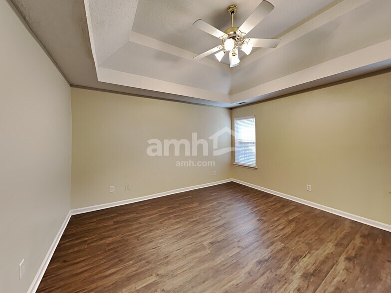 Building Photo - 4604 Young Deer Dr