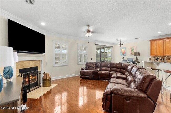 Building Photo - 1687 Majestic View Ln